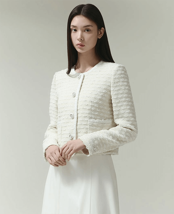 여왕의 집 6회 함은정 자켓