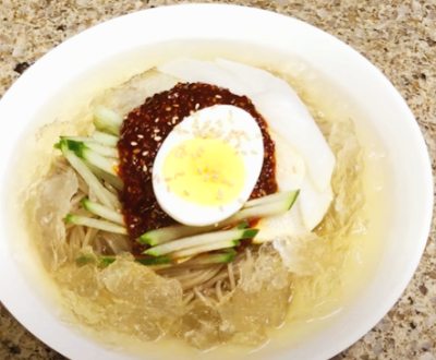 물냉면