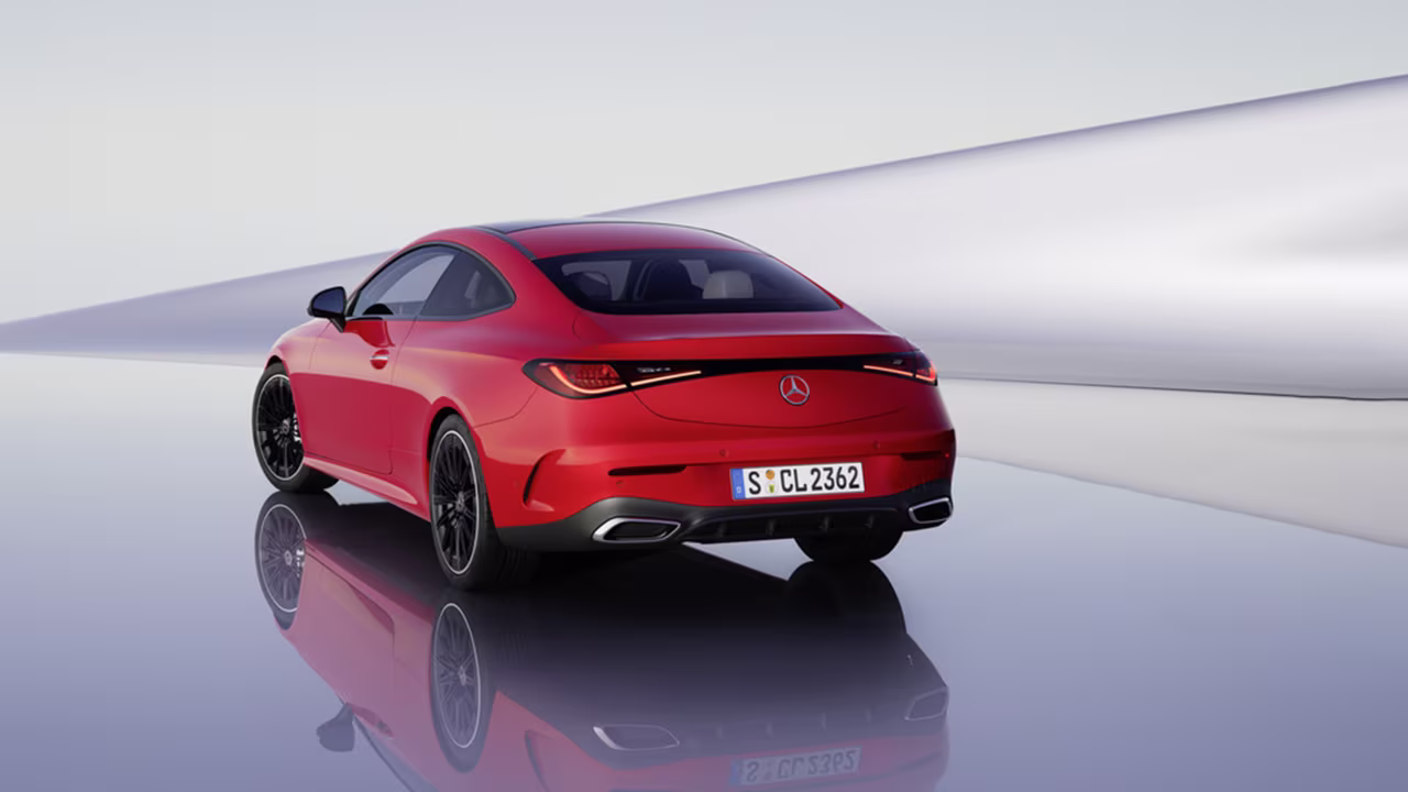 벤츠CLE쿠페 파타고니아레드후면