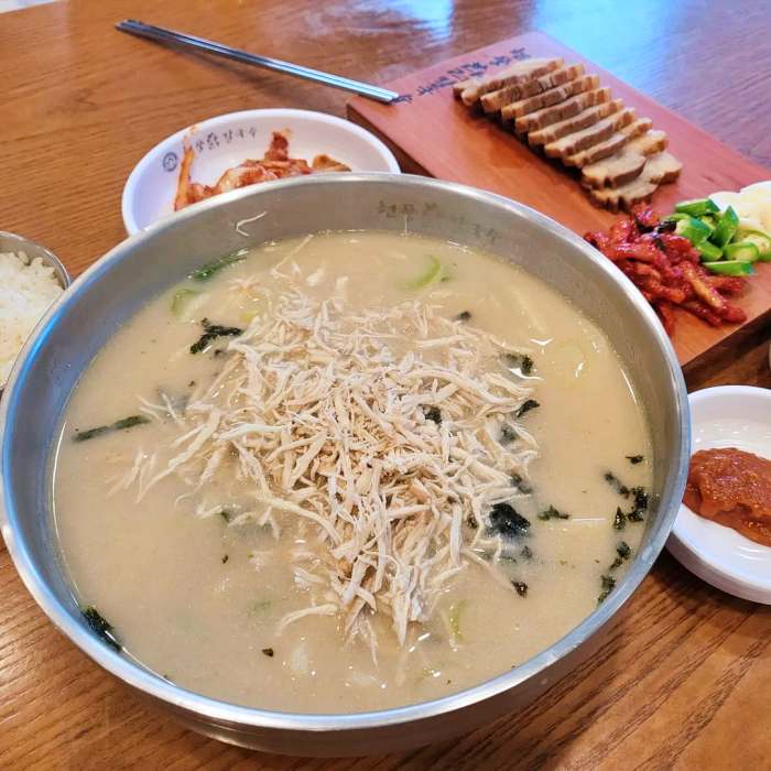 생방송투데이 하남 미사 진한 육수 백합 조개 바지락 칼국수 맛집