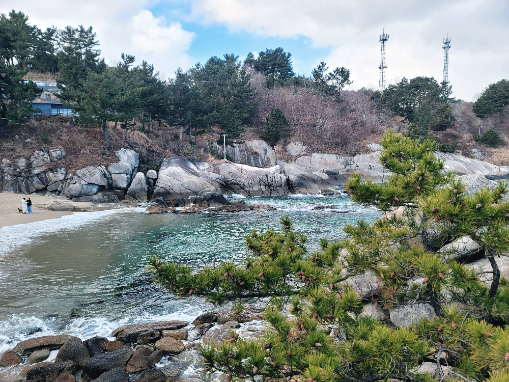 물이 정말 맑은 양양 바닷가