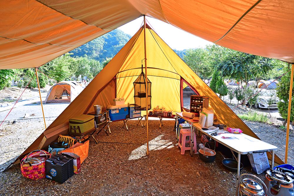 무궁화오토캠핑장. 전북 완주군 고산면 고산휴양림로 89