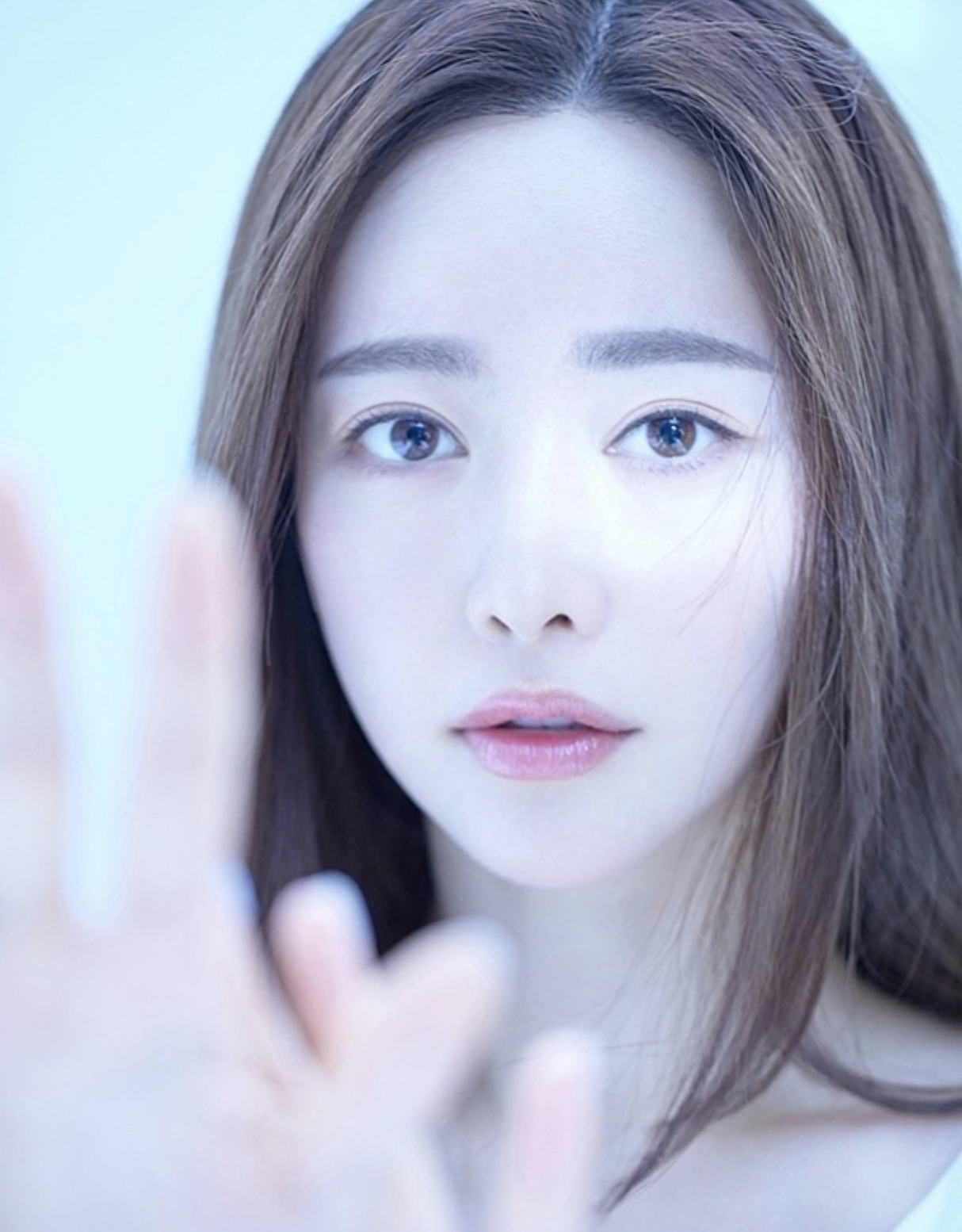 홍수아 프로필 화보