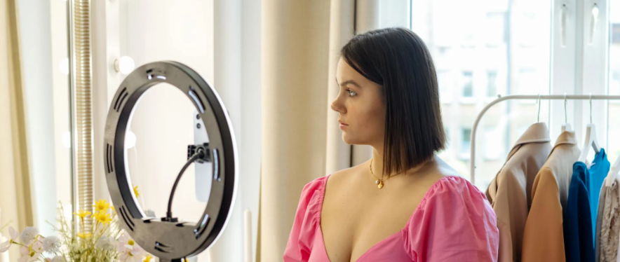 컨텐츠 제작자 크리에이터 여성 사진