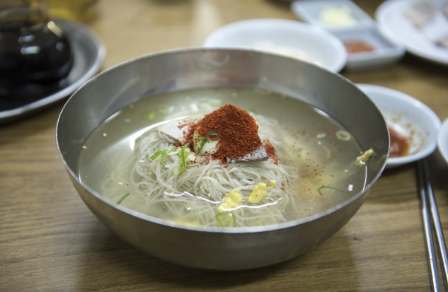 평양냉면의 역사와 맛집 특징