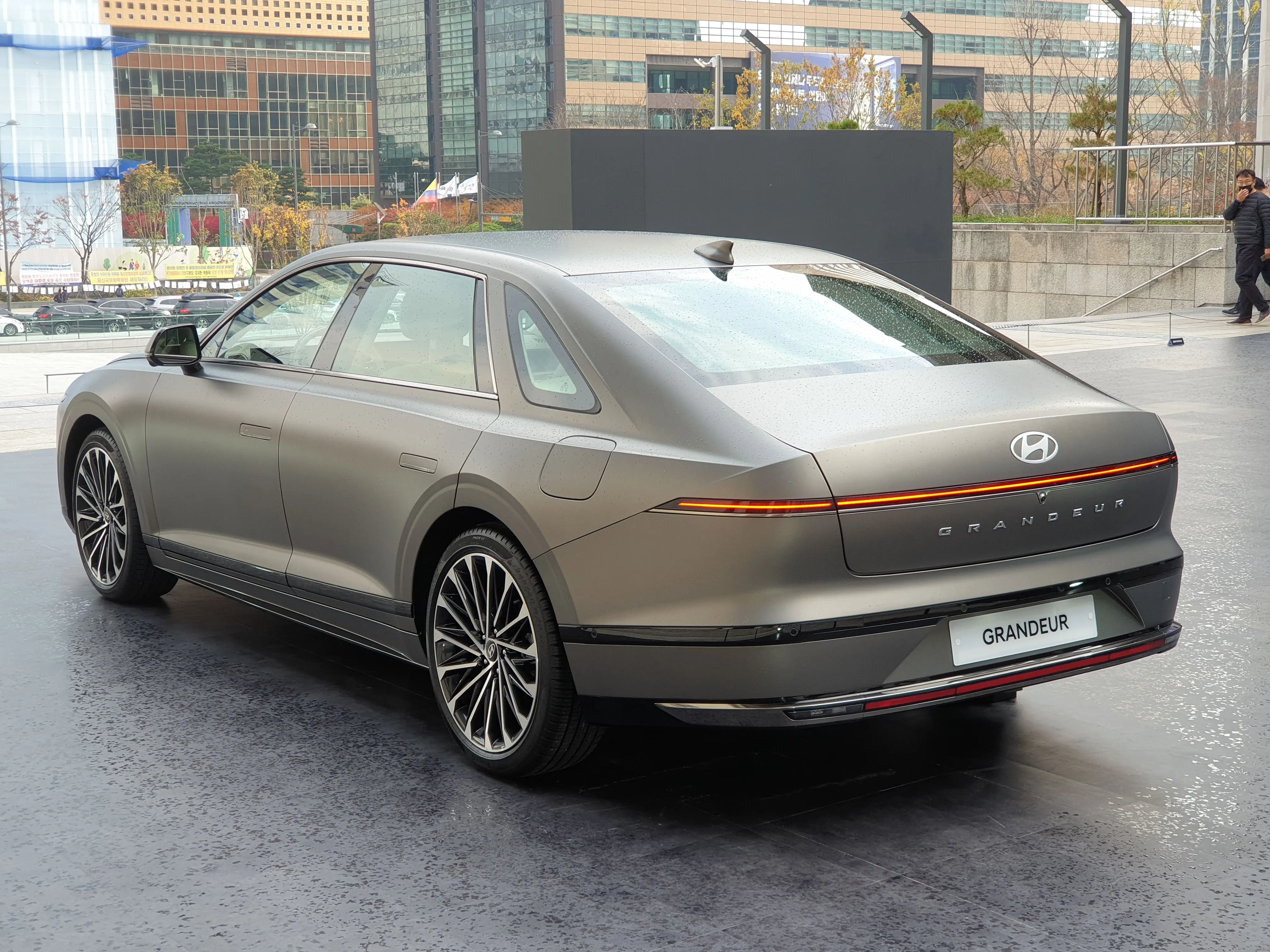 그랜저GN7, 그랜저, 그랜저GN8, GN7하이브리드, 그랜저 하이브리드, 그랜저중고, 가성비중고