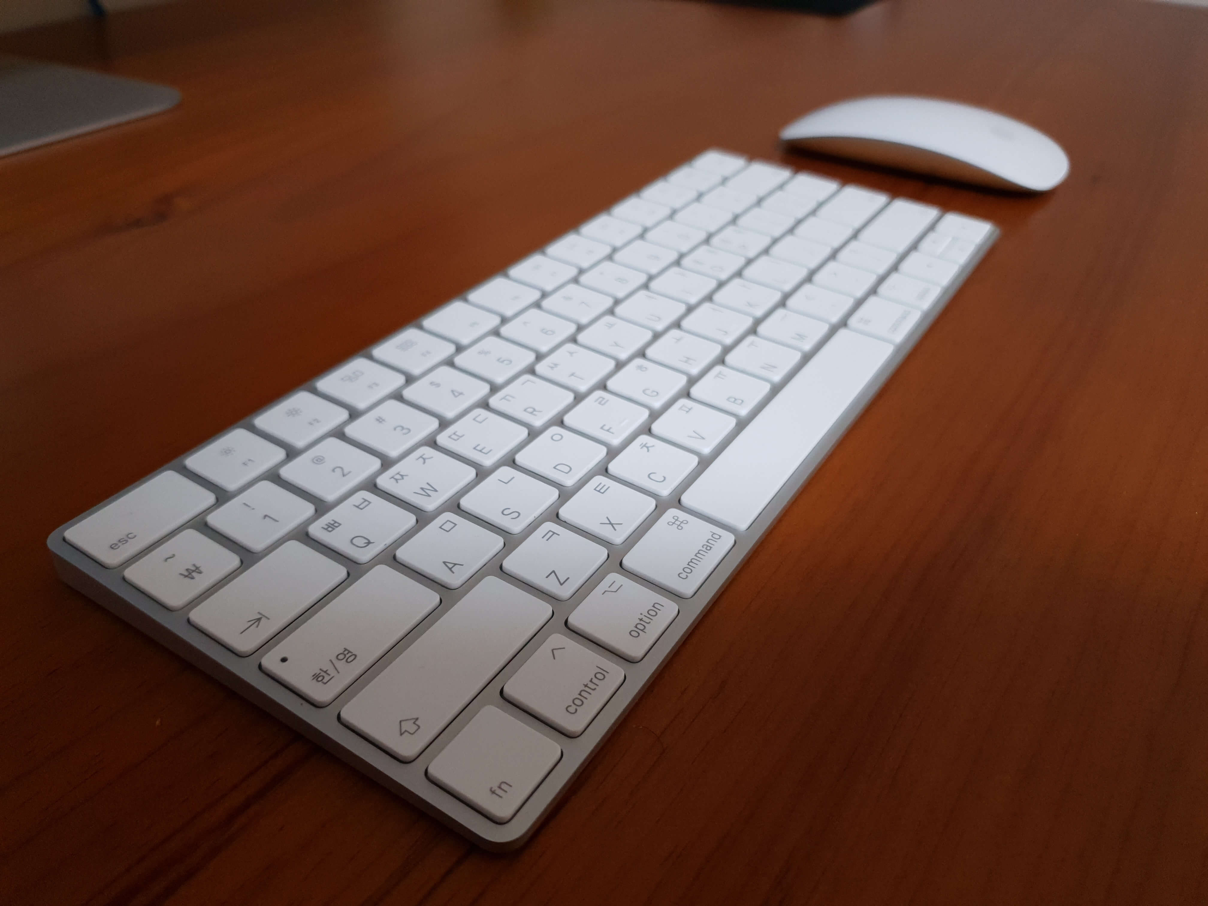 애플-아이맥-키보드