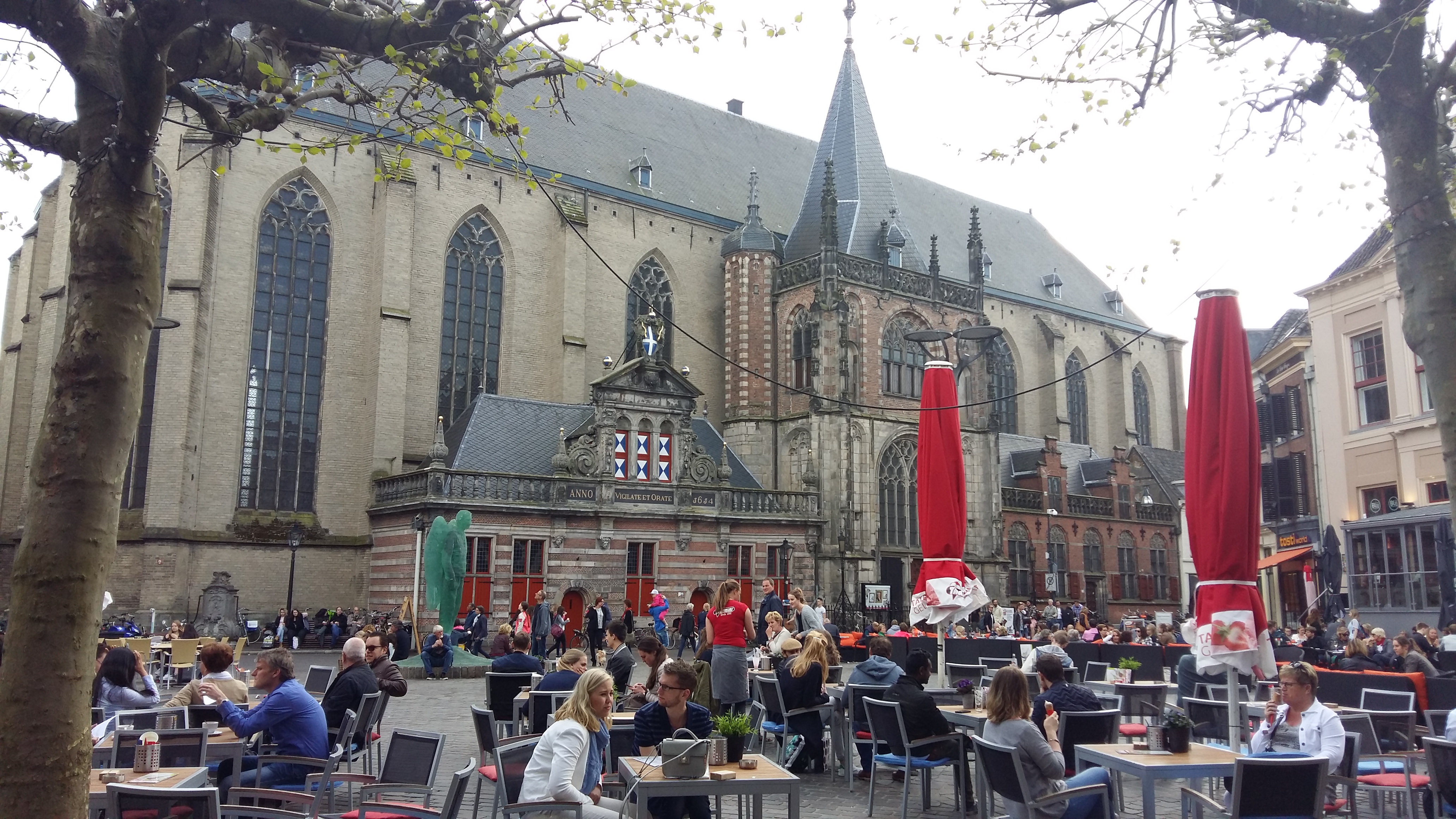 네덜란드 즈볼라 흐로터 케르크의 오후