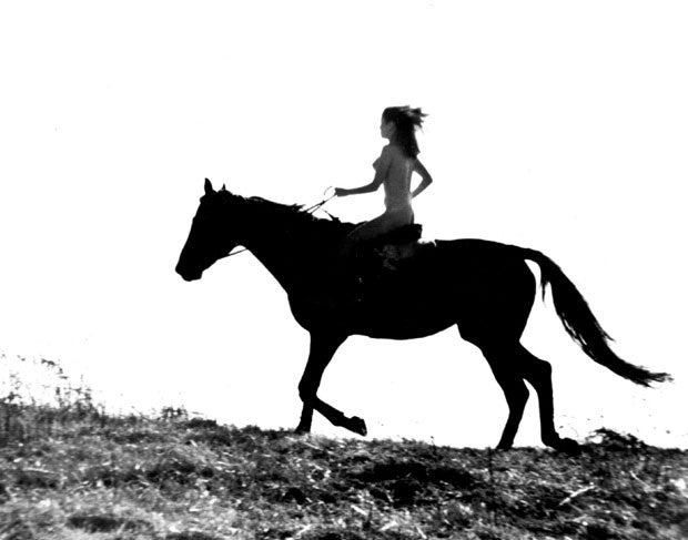 애마 실존인물 누구? 넷플릭스 드라마로 본 그녀의 이야기