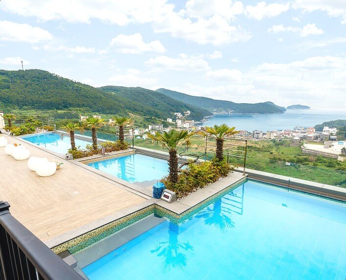 프래밀리풀빌라호텔