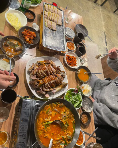 생생정보 우와한 식당 족발 삼총사 음식점 위치