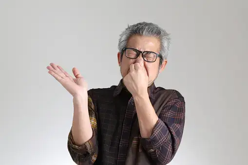 방귀가 계속 나오는 이유