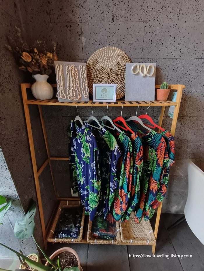 유주스파_기념품_진주_옷