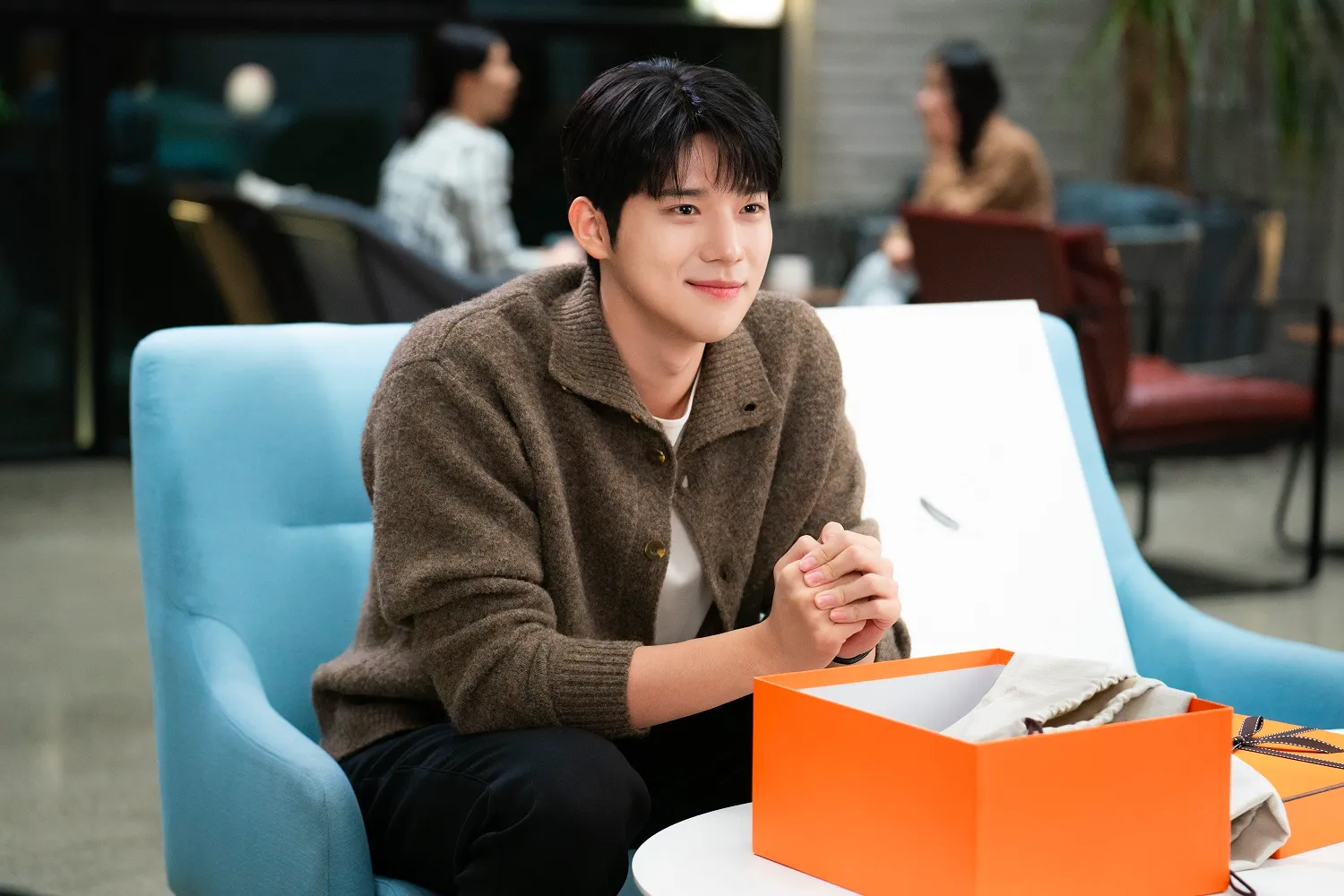 문상민 새벽 2시의 신데렐라