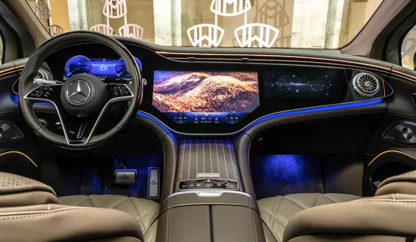 eqs-suv-마이바흐-실내