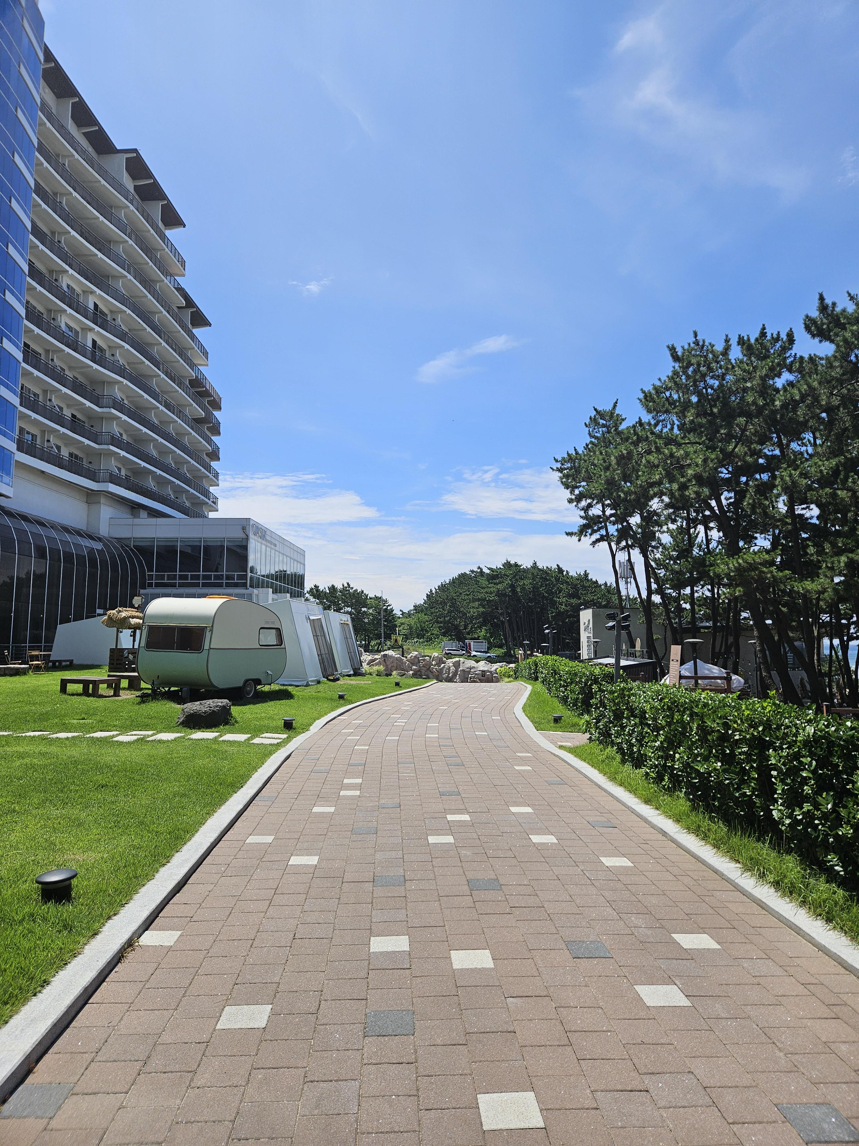 아일랜드 리솜 - 1층 실외