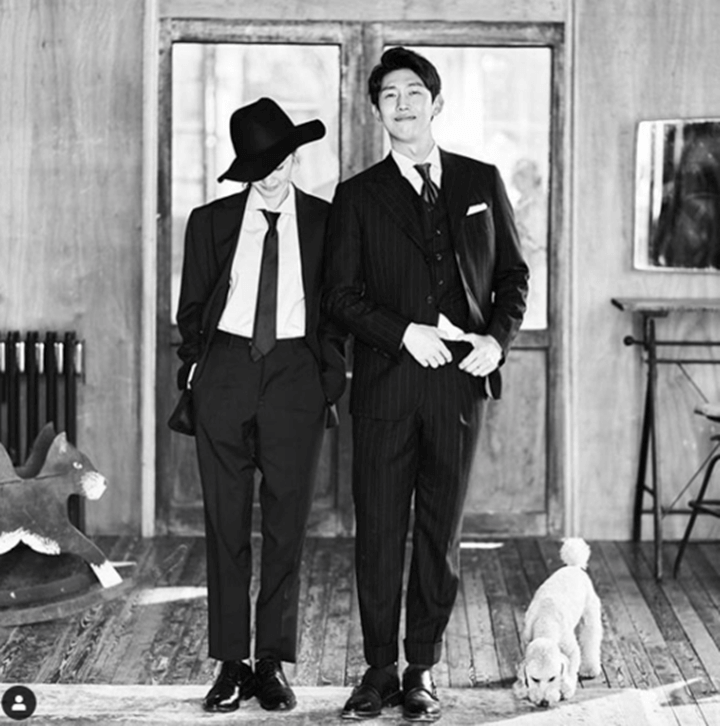 강기영-아내-턱시도-입고-흑백-웨딩-화보