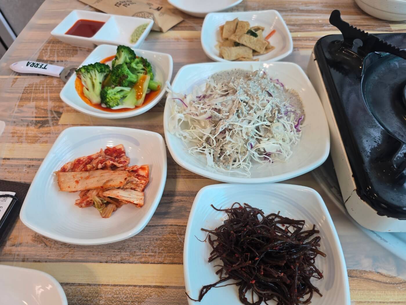 대왕암 아구찜의 기본반찬들