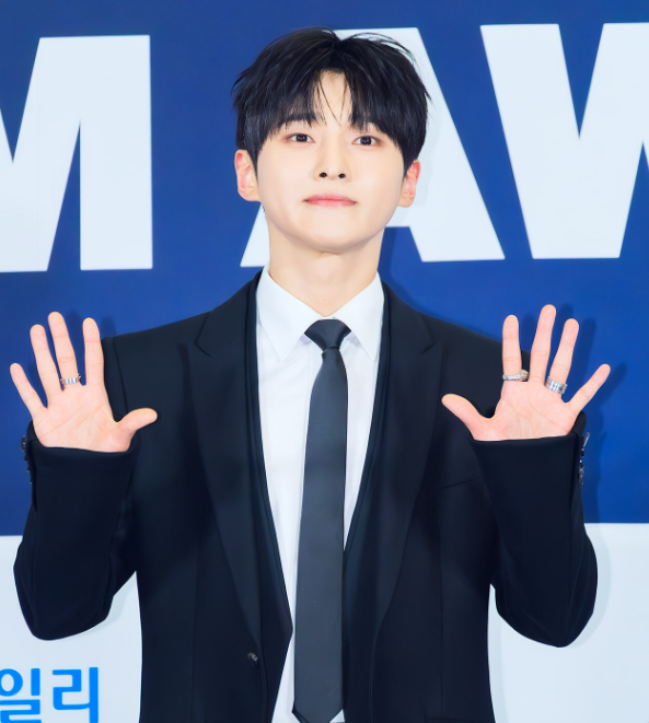 가수 성리 이야기, 아이돌에서 트로트 가수로&hellip; 포기하지 않은 도전의 시간