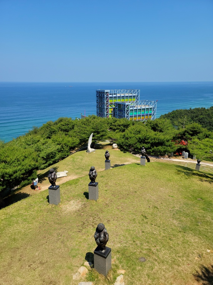 하슬라아트월드