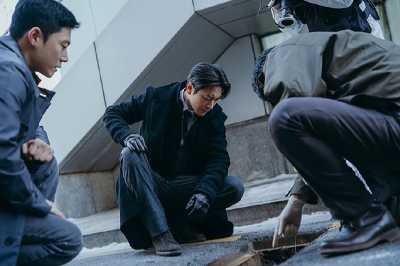 레이디 두아 줄거리