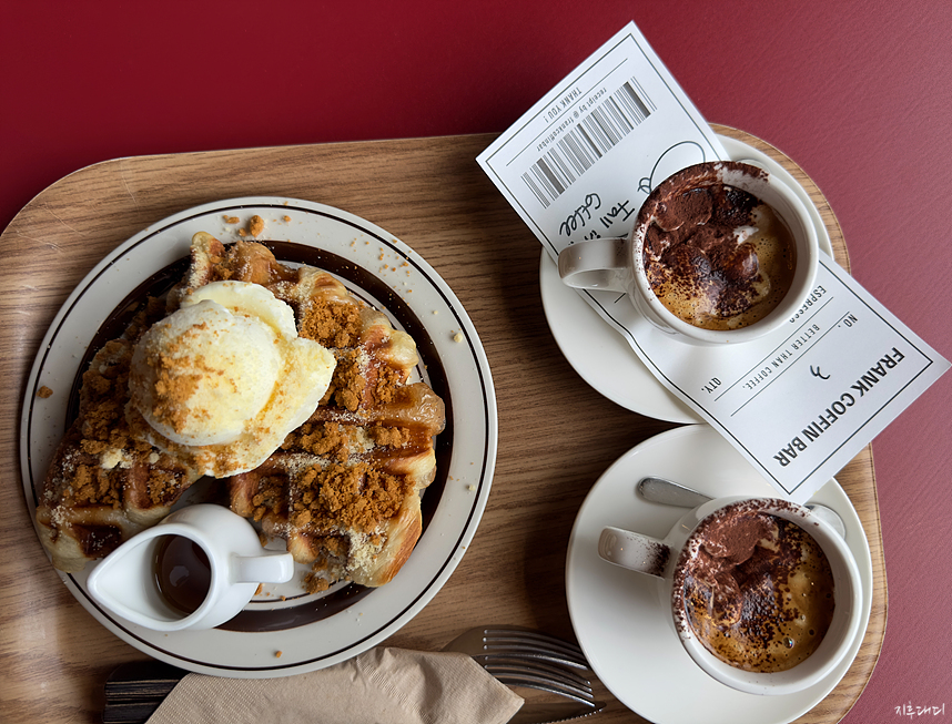 수원 행궁동 프랭크 커피바, 에스프레소 콤파냐, 오리지날 크로플