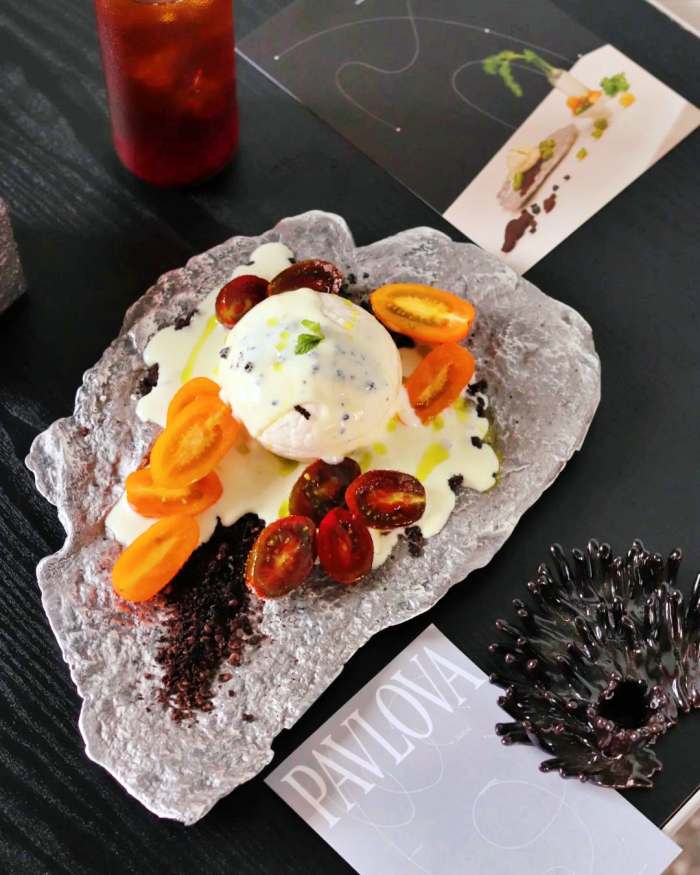 토요일은 밥이좋아 신용산 용리단길 파블로바 맛집 호주 대표 디저트 베이커리 카페 머랭 위 크림 과일 토핑 서울 핫플 6미 토밥 좋아 추천 방송정보