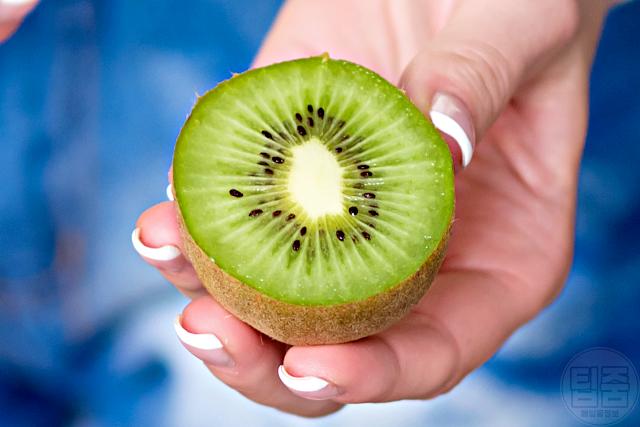 나트륨 배출 음식,키위 효능,팁줌