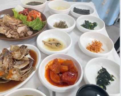 간장게장 &amp; 보쌈 정식