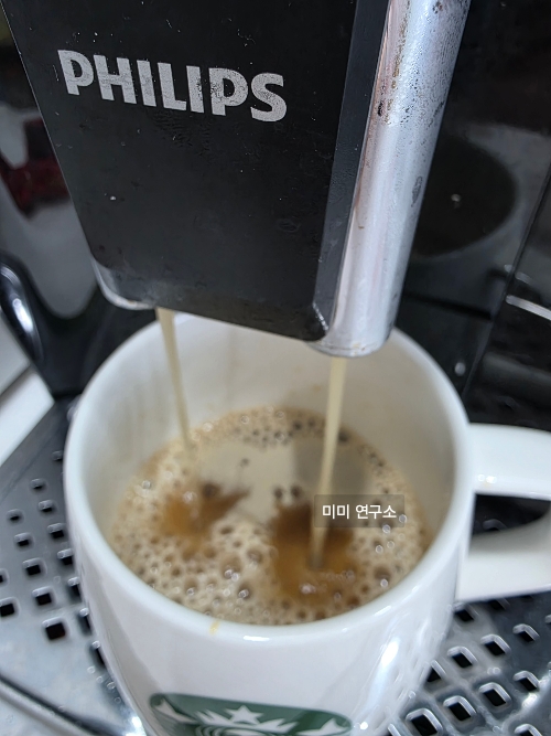 집에서 즐기는 홈카페, 두 줄기로 일정하게 나오는 에스프레소
