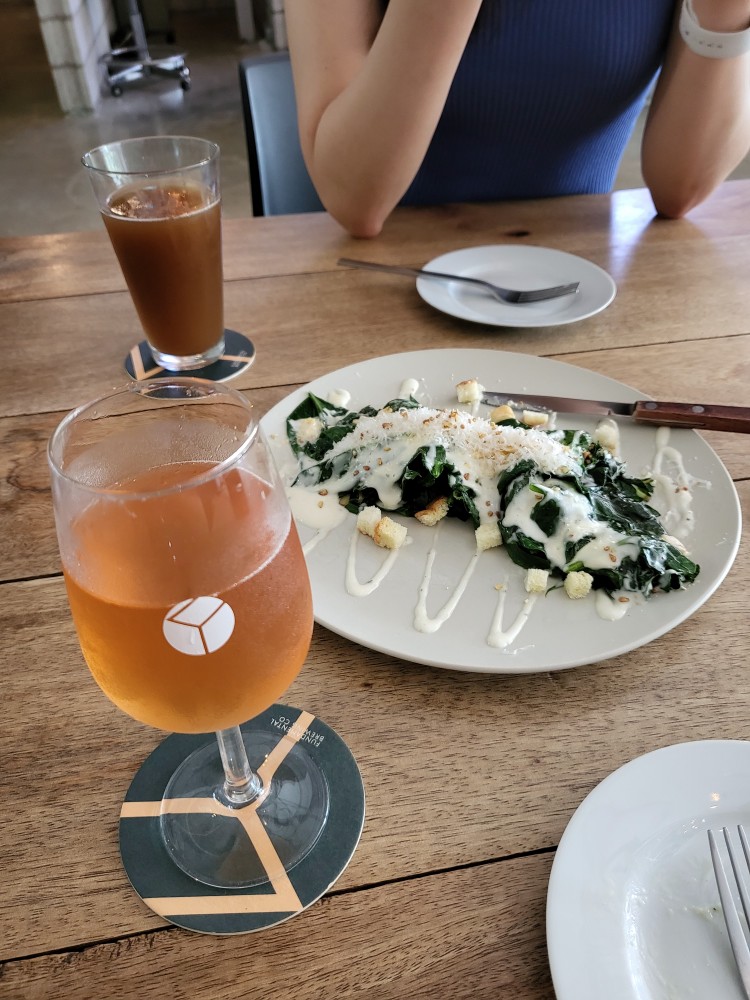 맥주와 시금치 볶음