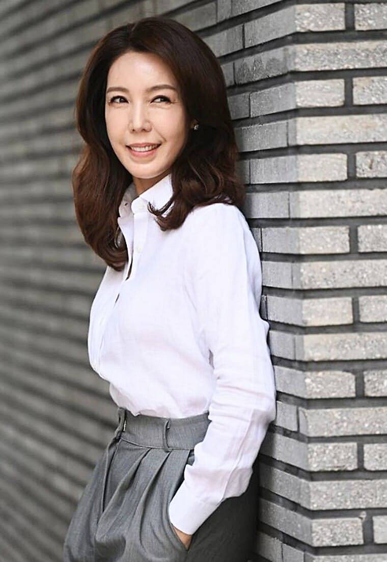 배우-전수경