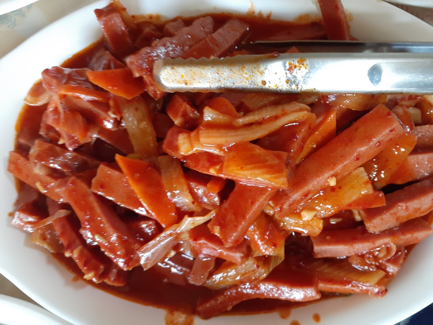 응실리구판장식당