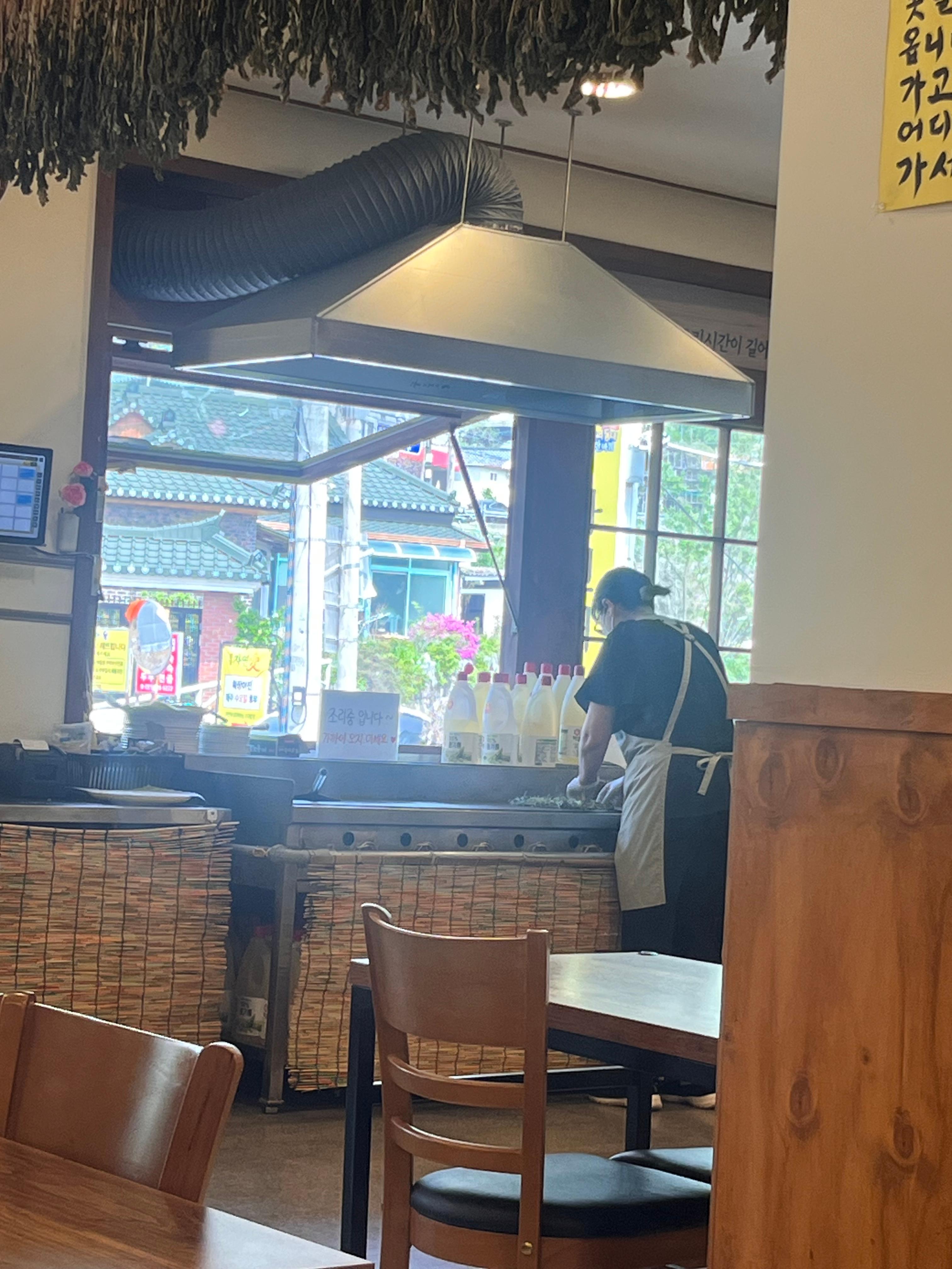 팔당 자연애 식당 내부