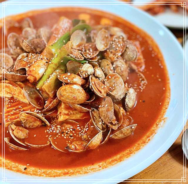 6시 내고향 대전 중구 목동 바지락 두부 두루치기 맛집