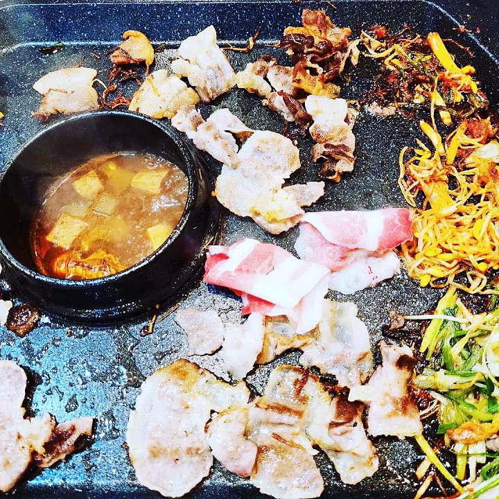 단돈 3,900원 국내산 한돈 냉삼 대패 삼겹살 김포 마산동 맛집 추천 생방송투데이 맛있고 싸다고