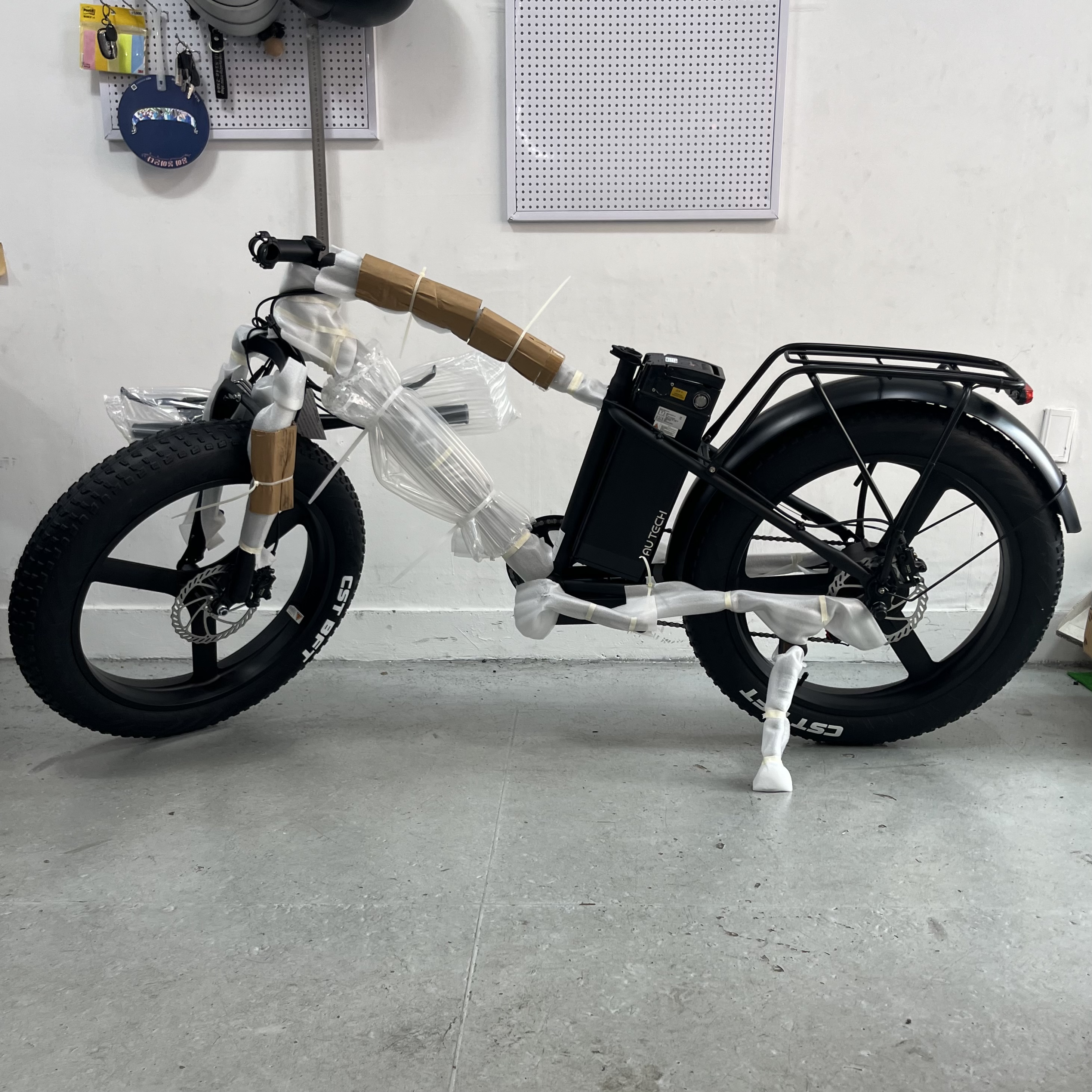 수원 전기자전거 판매점: AU테크 스카닉 F100 팻바이크 조립-모빌리티솔루션 수원 전동자전거 매장