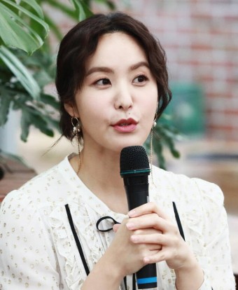 박지윤 아나운서