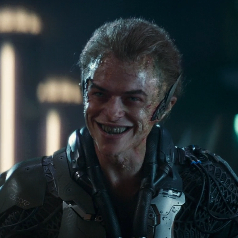 어메이징 스파이더맨2_사악한 미소를 잘 짓는 데인 드한