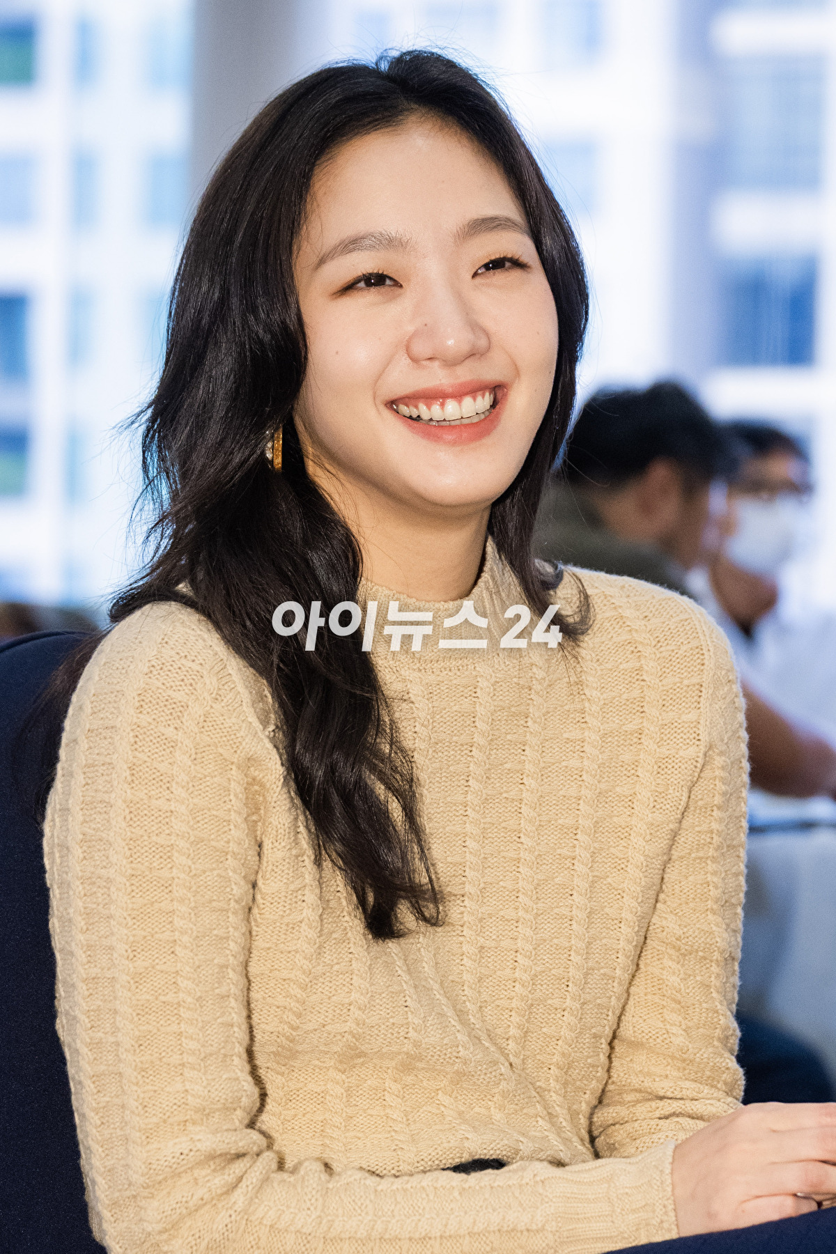 배우 김고은이 4일 오전 서울 강남구 청담동 호텔리베라에서 열린 '2023 코파 & 니콘 프레스 포토 어워즈(KOPA & NIKON Press Photo Awards)'에 참석하고 있다. [사진=문수지 기자]
