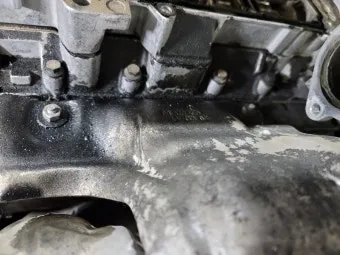 엔진오일 누유 수리비 얼마나 들까 원인부터 비용 차이까지 정리 표로보기_9