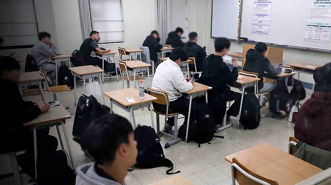 영국의 '수능 불영어' 반응 난이도 미쳤다 BBC 텔레그래프