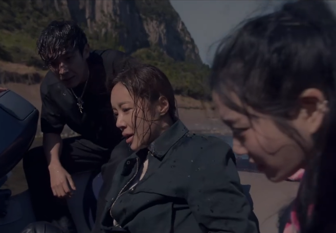 7인의 탈출 논란