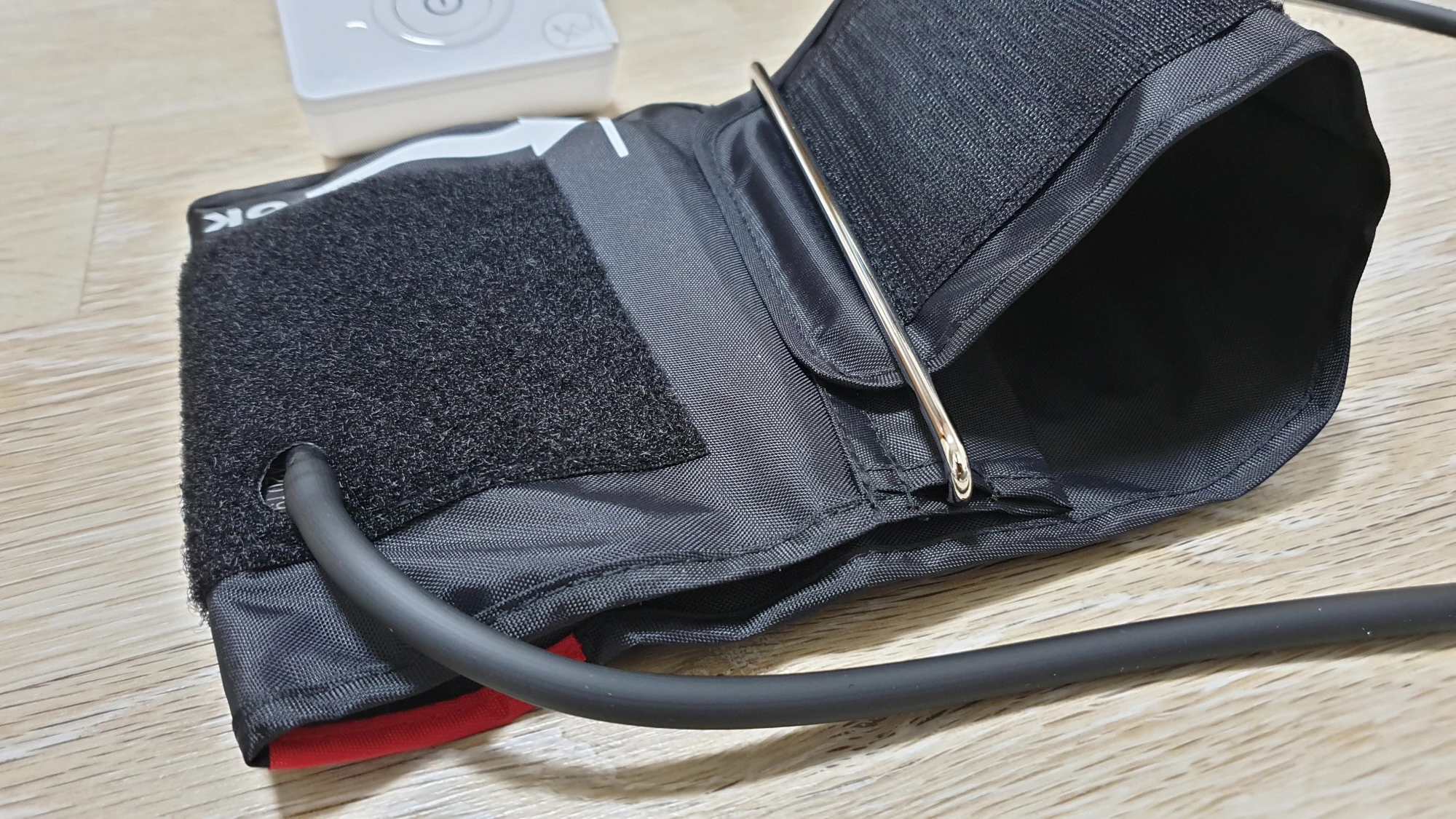 혈압측정기 커프 연결 모습