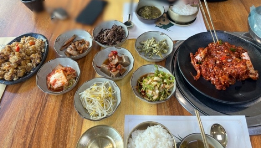 의성-마늘닭-용주밥상