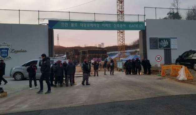 어쩌나!...원자재·인건비 폭등...건설현장 셧다운 직전