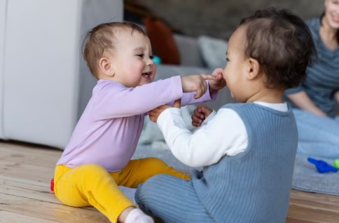 아이와의 소통법 - 대화로 신뢰와 애착 쌓기 감정 표현 도와주기 듣기 기술 긍정적 대화 습관 만들기