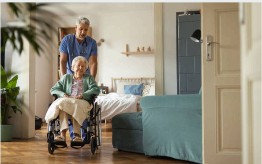 AI로 진화하는 간병 서비스: 노인을 위한 디지털 돌봄 기술의 현재와 미래