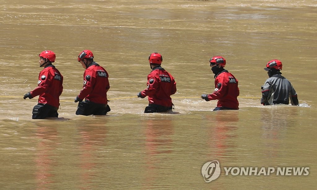 2023년 경북 예천 수해 실종자 수색 현장과 채상병 순직 사건 관련 사진