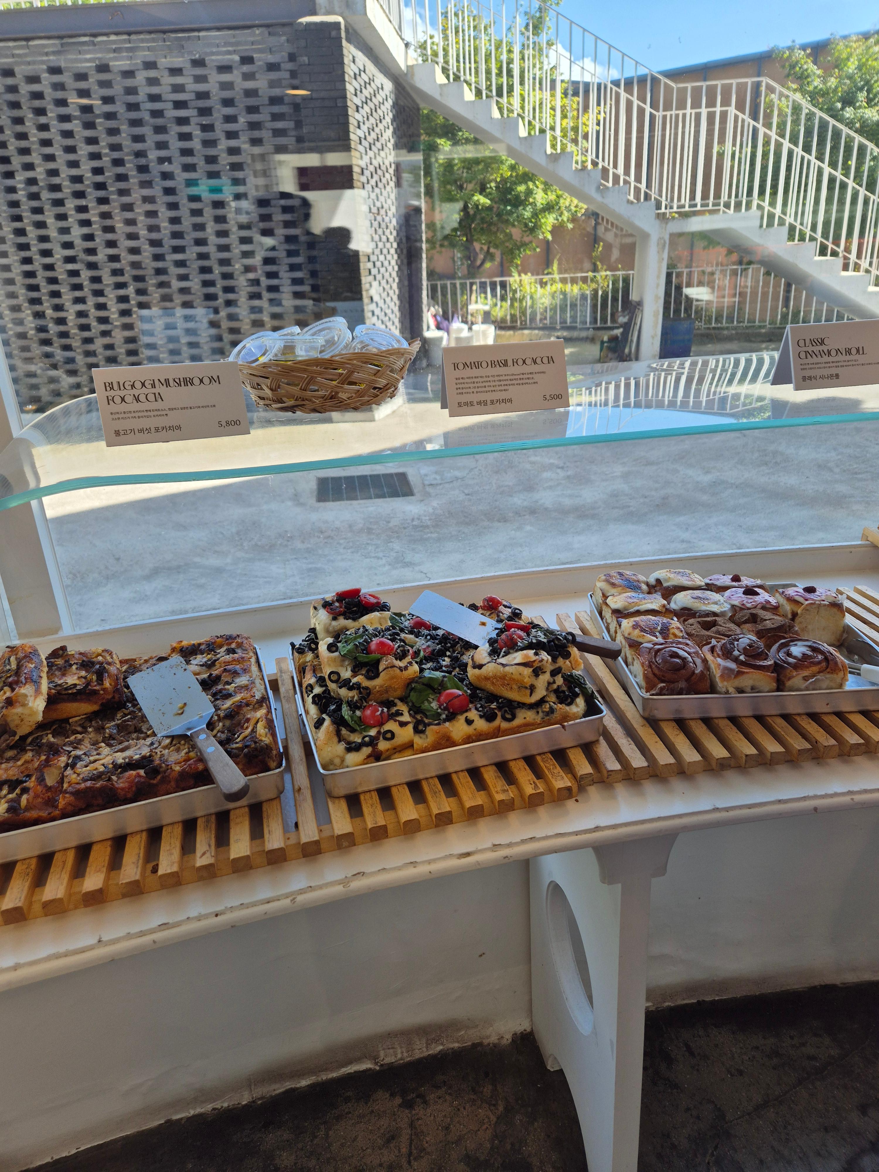 양주 기산저수지 카페 부르다 &ndash; 호수뷰 감성카페 데이트코스 추천&amp;#44; 베스트 메뉴까지